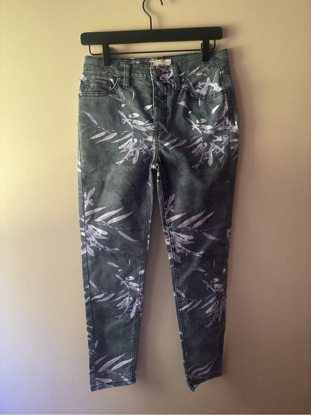 Free People Gray and Purple Floral-Pattern Skinny Jeans